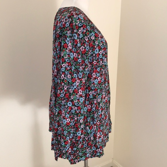 Levi’s 2X floral long sleeve front button blouse - Picture 3 of 12